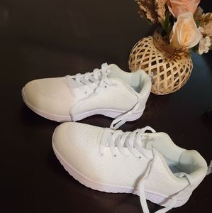 Running shoes Shein size 6.5 white